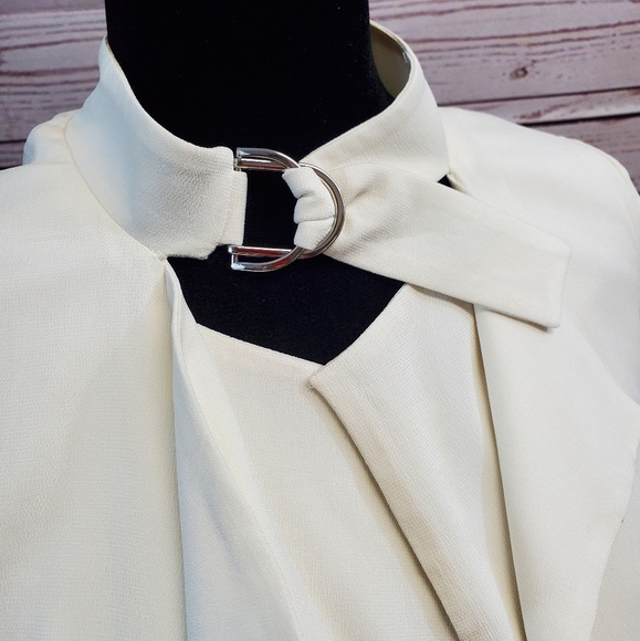 Zara blazer. off white color - Picture 3 of 9